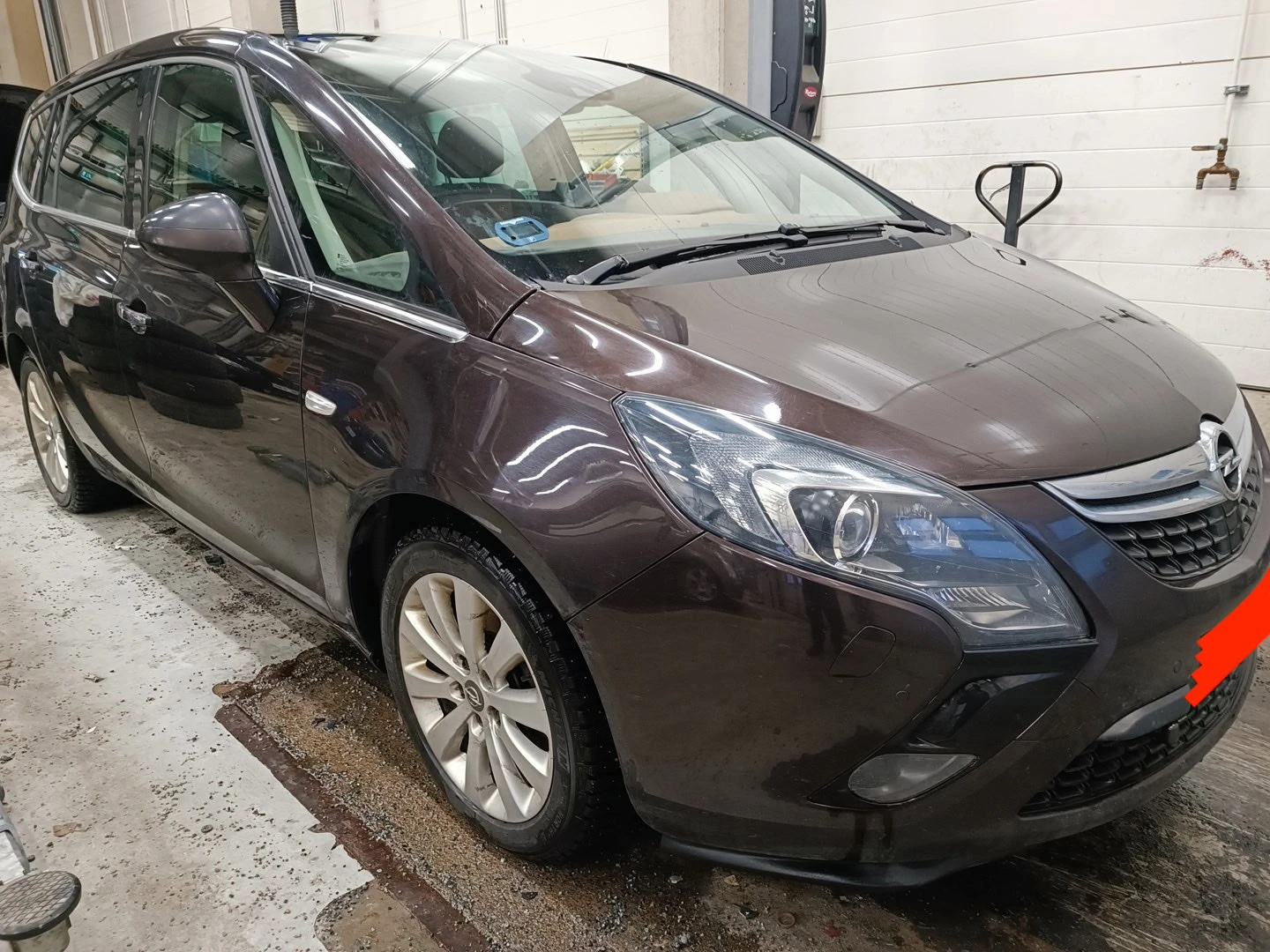 This 2013 Opel Zafira came with quite the story. Our customer had previously moved from Portugal to Switzerland, taking his car along. After about three years abroad, he was returning to Portugal and wanted to bring the Zafira back with him. Bringing the Car Back Without Taxes? There are supposed to be rules that allow [&hellip;]